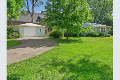 241 Coe Road, Clarendon Hills, IL 60514 - Photo 5