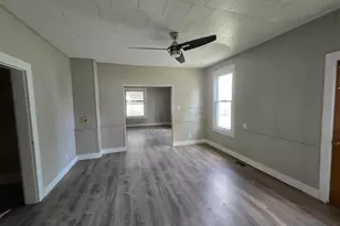 112 N Walnut, Versailles, IL 62378 - Photo 5