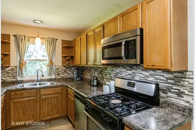 113 Pheasant Trail, Lake in the Hills, IL 60156 - Photo 17