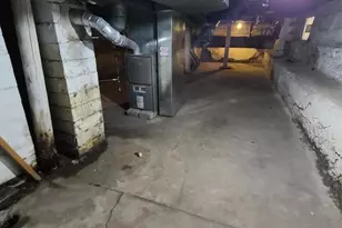 15240 Turlington Ave, Harvey, IL 60426 - Photo 9