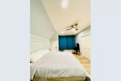 1455 W Highland Avenue #2R, Chicago, IL 60660 - Photo 11