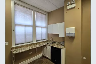 4235 W Fullerton Avenue, Chicago, IL 60639 - Photo 9