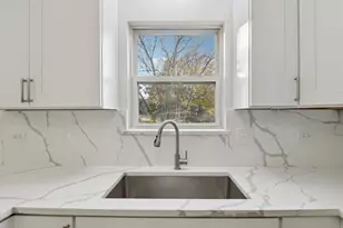 1867 Lake Shore Dr, Romeoville, IL 60446 - Photo 5