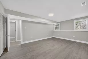 21706 Gailine Ave, Sauk Village, IL 60411 - Photo 15