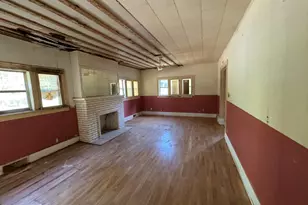 43 Westclox Ave, Peru, IL 61354 - Photo 9