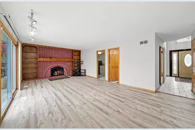 912 N Sumac Lane, Mount Prospect, IL 60056 - Photo 5