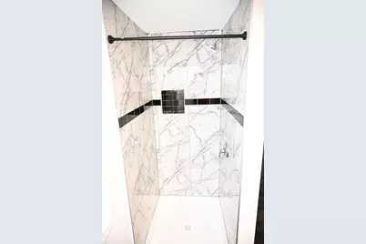 15915 Cottage Grove Avenue, South Holland, IL 60473 - Photo 13