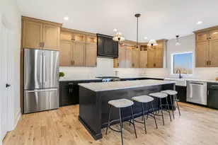 1104 Walter St, Lemont, IL 60439 - Photo 11