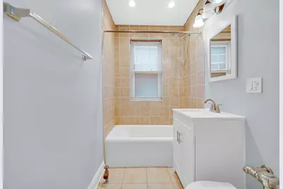 4834 W Henderson Street #1B, Chicago, IL 60641 - Photo 9