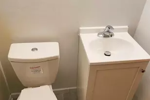 10742 S Prairie Ave, Chicago, IL 60628 - Photo 11