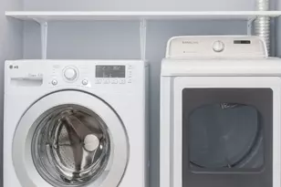 30W105 Maplewood Dr, Warrenville, IL 60555 - Photo 11