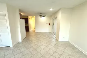 30W105 Maplewood Dr, Warrenville, IL 60555 - Photo 3