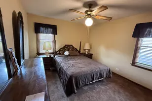 18316 Sherman St, Lansing, IL 60438 - Photo 11