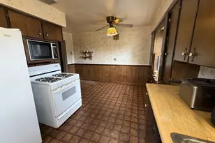 18316 Sherman St, Lansing, IL 60438 - Photo 7