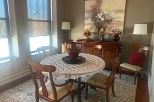 212 N Center St, Bloomington, IL 61701 - Photo 5