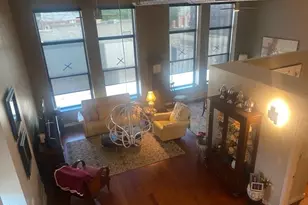 212 N Center St, Bloomington, IL 61701 - Photo 3