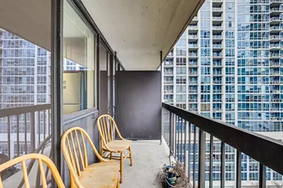 33 W Delaware Place #13A, Chicago, IL 60610 - Photo 25