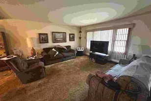 973 Highland Rd, Mundelein, IL 60060 - Photo 5