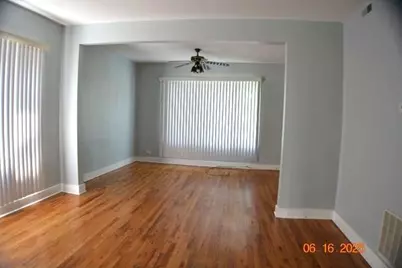 7041 S Wabash Avenue #2, Chicago, IL 60637 - Photo 9