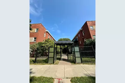 6433 N Damen Avenue #3E, Chicago, IL 60645 - Photo 1