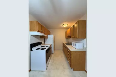 124 N Whistler A-7 Avenue #7, Freeport, IL 61032 - Photo 5