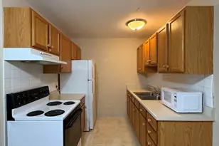 124 N Whistler A-7 Ave, Freeport, IL 61032 - Photo 5