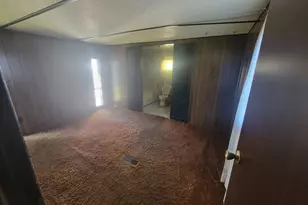 353 W Monroe St, Monticello, IL 61856 - Photo 15