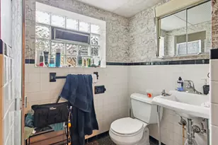 949 E 170th St, South Holland, IL 60473 - Photo 17