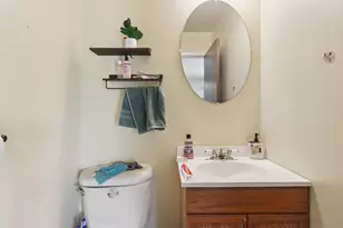 949 E 170th St, South Holland, IL 60473 - Photo 11