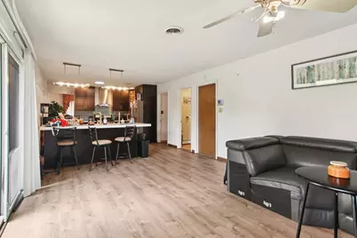 949 E 170th Street, South Holland, IL 60473 - Photo 9