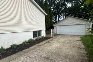 221 Murphy Dr, Romeoville, IL 60446 - Photo 11