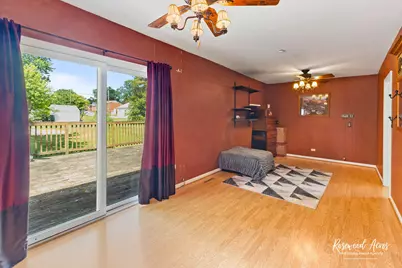 409 E Main Street, Peotone, IL 60468 - Photo 7