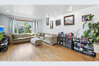 3814 W Sherwin Avenue, Lincolnwood, IL 60712 - Photo 5