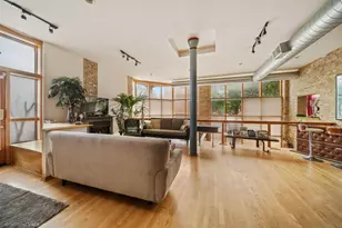 765 E 41st St, Chicago, IL 60653 - Photo 3