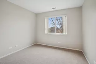 1975 Windsong Dr, Schaumburg, IL 60194 - Photo 15