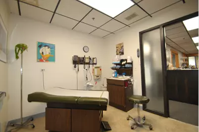 10540 W Cermak Road, Westchester, IL 60154 - Photo 9