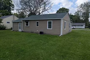 707 E Van Allen St, Tuscola, IL 61953 - Photo 11