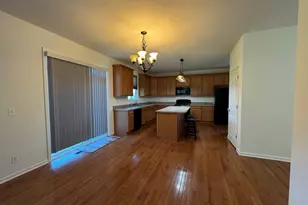 405 Preserve Dr, Genoa, IL 60135 - Photo 9