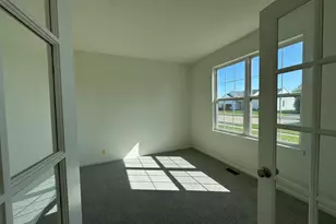 405 Preserve Dr, Genoa, IL 60135 - Photo 5