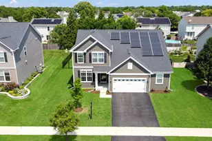 2003 Seaview Dr, Aurora, IL 60503 - Photo 3