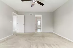 2003 Seaview Dr, Aurora, IL 60503 - Photo 17