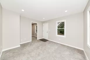 513 Pontiac St, Joliet, IL 60432 - Photo 7