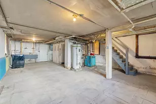 2721 W Prindiville St, Chicago, IL 60647 - Photo 9