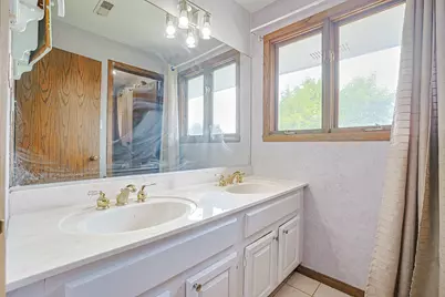 1532 Petersham Lane, Schaumburg, IL 60173 - Photo 13