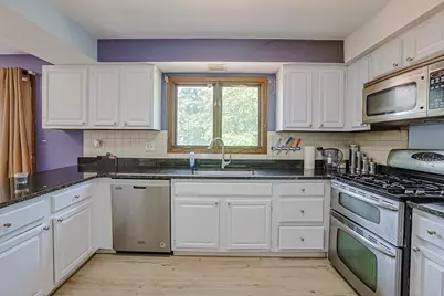 1532 Petersham Lane, Schaumburg, IL 60173 - Photo 7