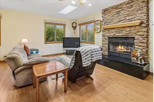 7531 W Cleveland St, Niles, IL 60714 - Photo 3