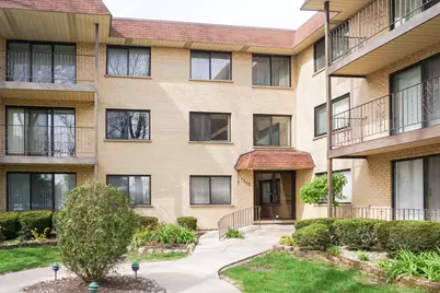 7650 W Lawrence Avenue #201, Norridge, IL 60706 - Photo 1