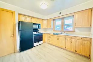 907 Polk St, Streator, IL 61364 - Photo 5