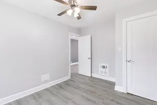 7630 N Eastlake Terrace, Chicago, IL 60626 - Photo 11