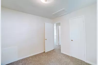 525 E Hickory Street, Watseka, IL 60970 - Photo 19